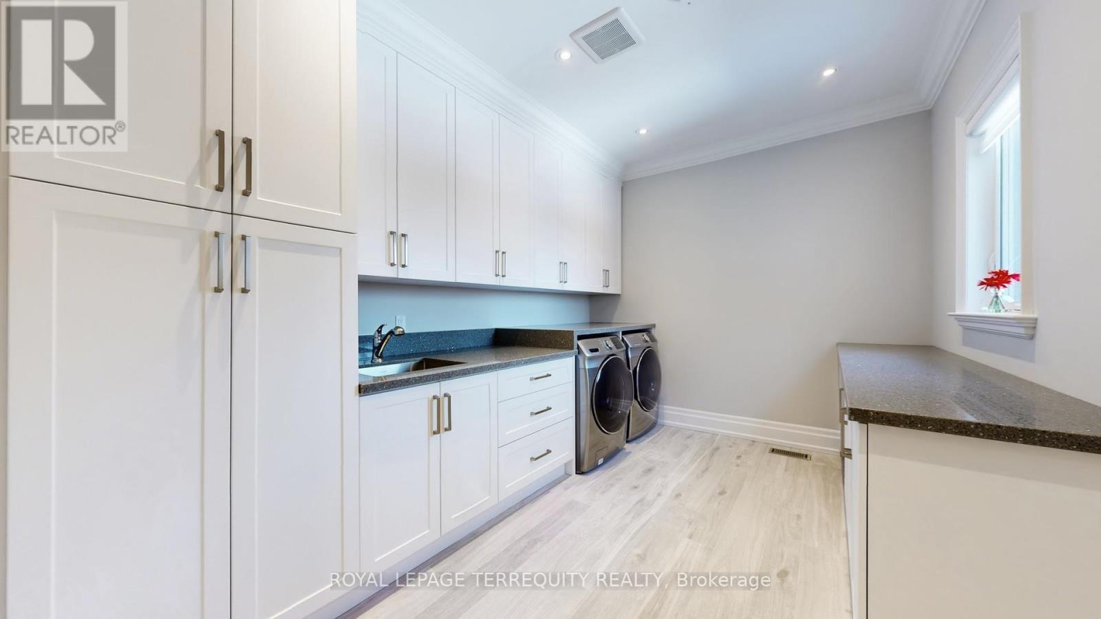 537 Marksbury Road, Pickering, Ontario  L1W 2S7 - Photo 24 - E12864082