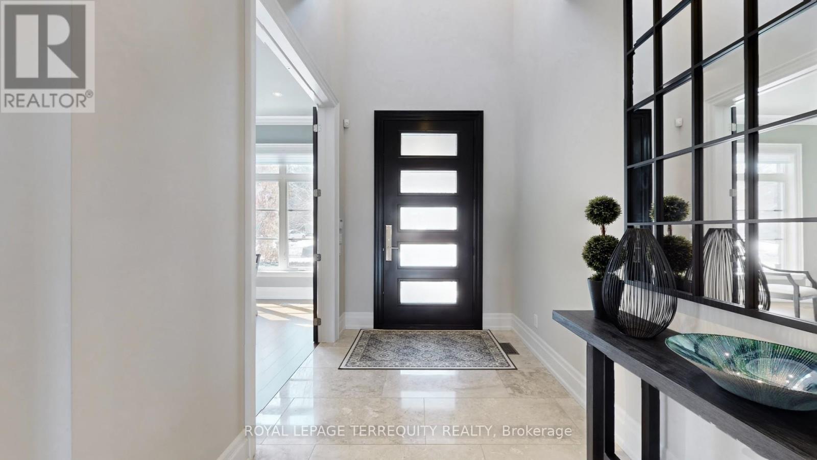 537 Marksbury Road, Pickering, Ontario  L1W 2S7 - Photo 4 - E12864082