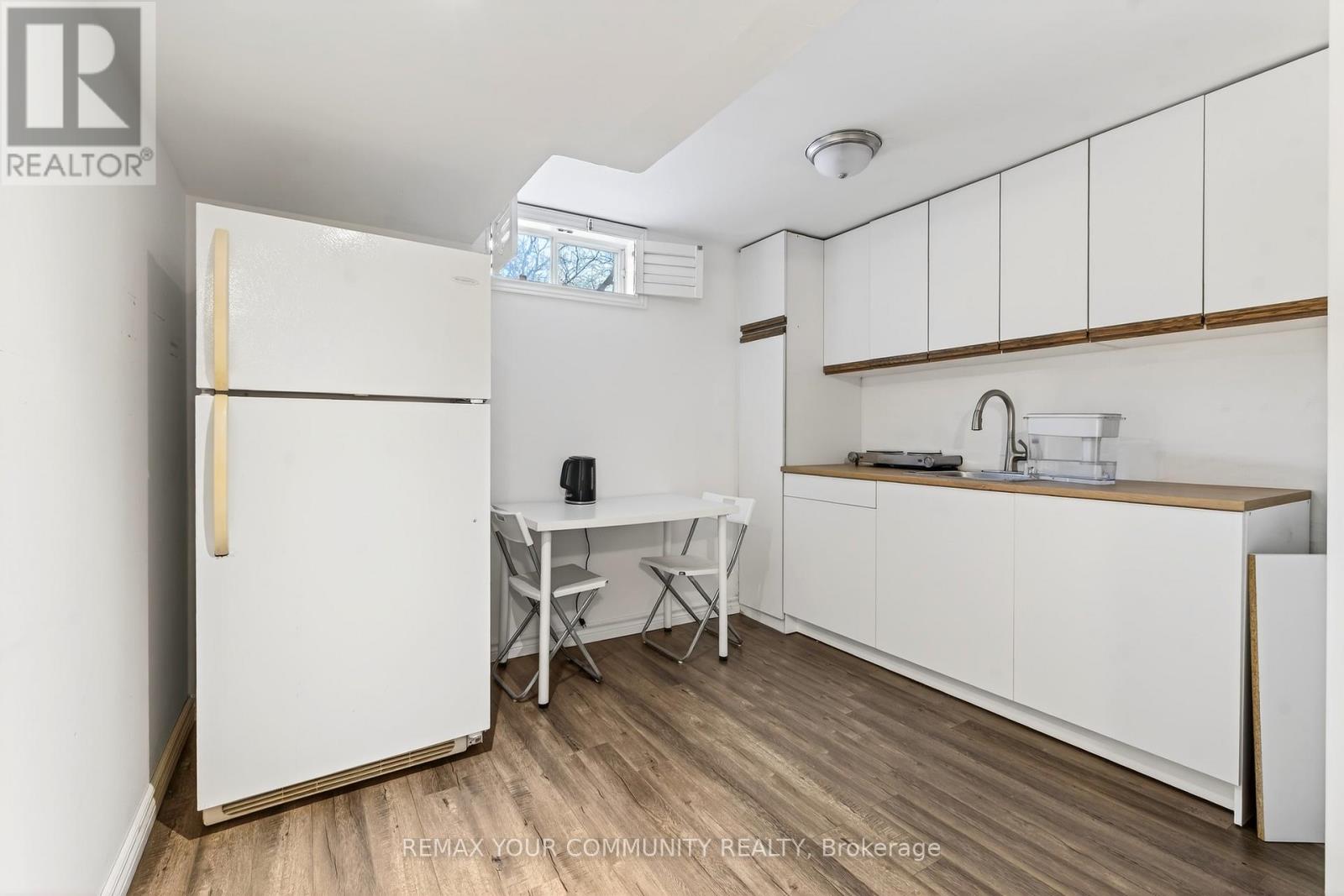 27 Pugsley Avenue, Richmond Hill, Ontario  L4C 8V2 - Photo 23 - N12721962