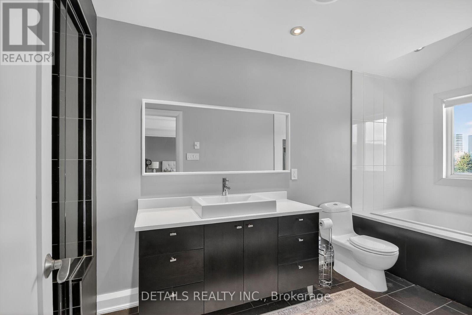 71 Eleanor Drive, Ottawa, Ontario  K2E 6A1 - Photo 20 - X12864142