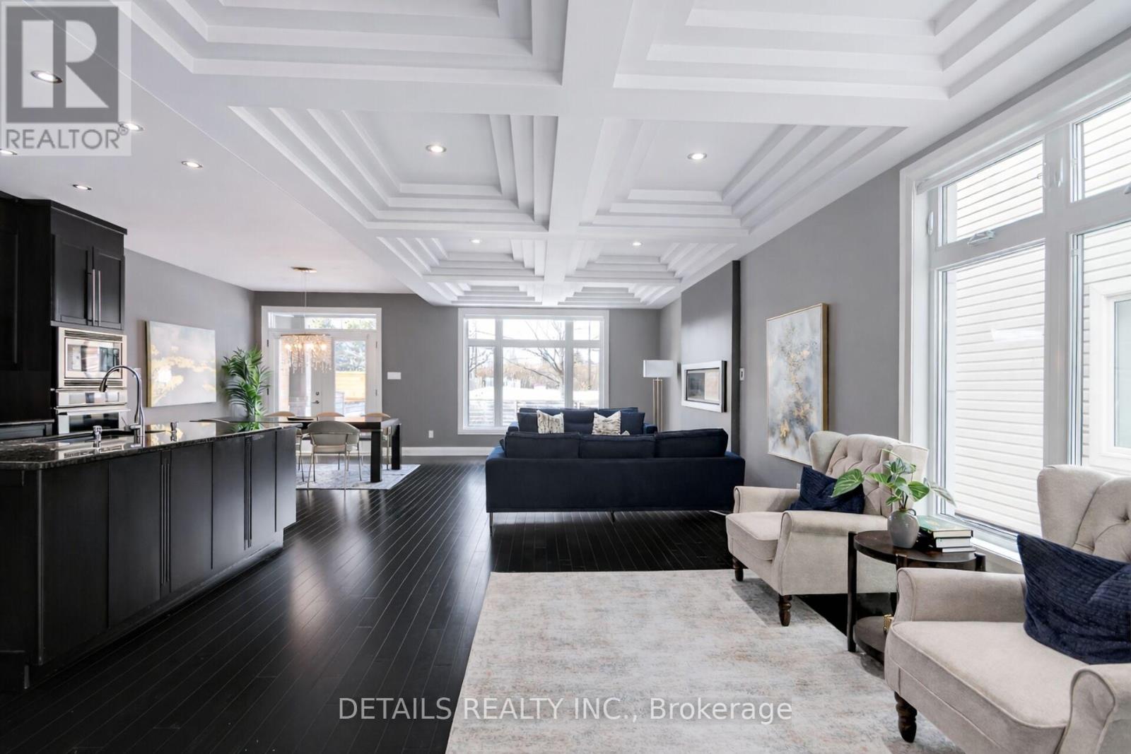 71 Eleanor Drive, Ottawa, Ontario  K2E 6A1 - Photo 5 - X12864142