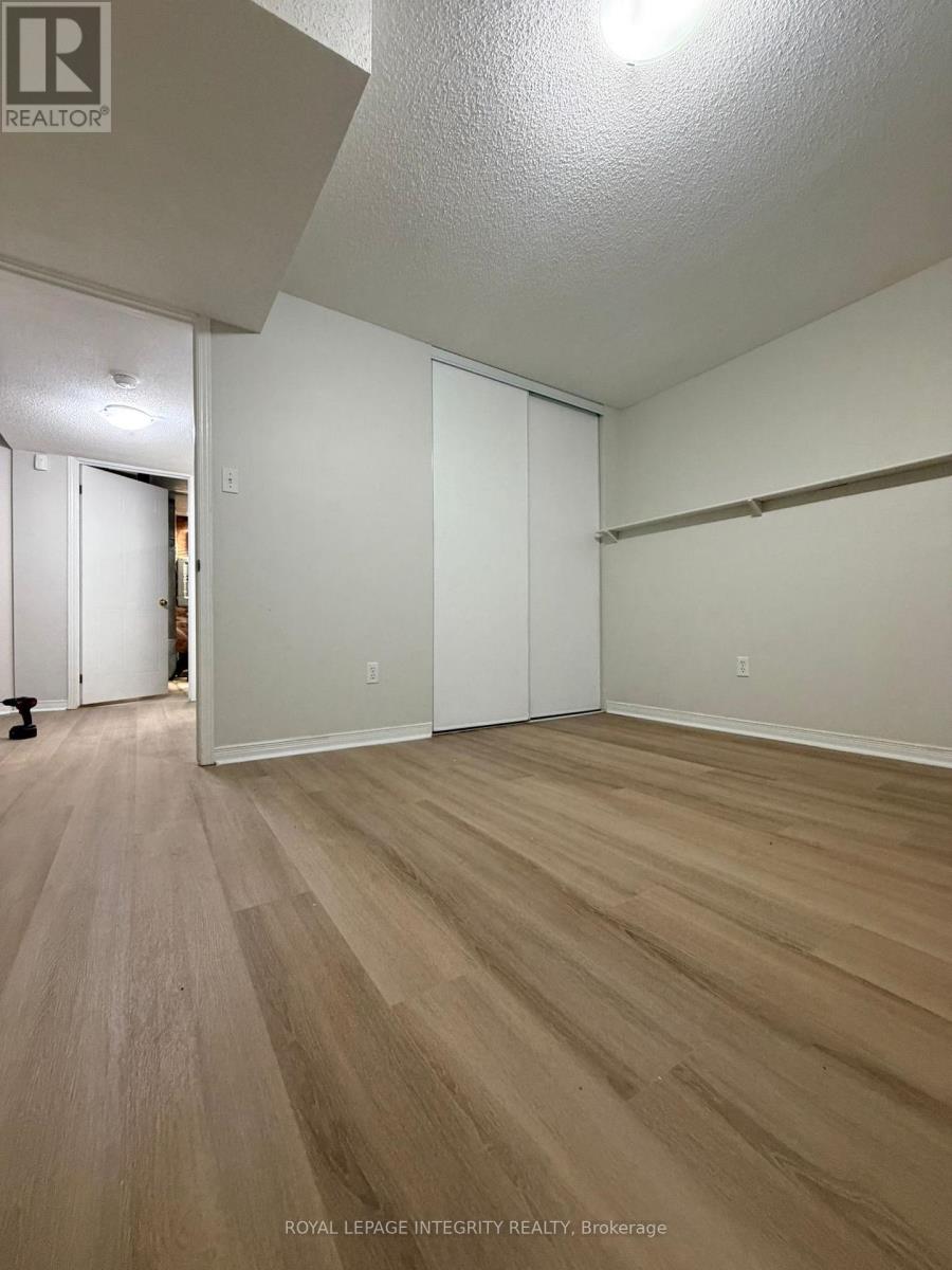 274 Sandhill Road, Ottawa, Ontario  K2K 2V7 - Photo 26 - X12864162