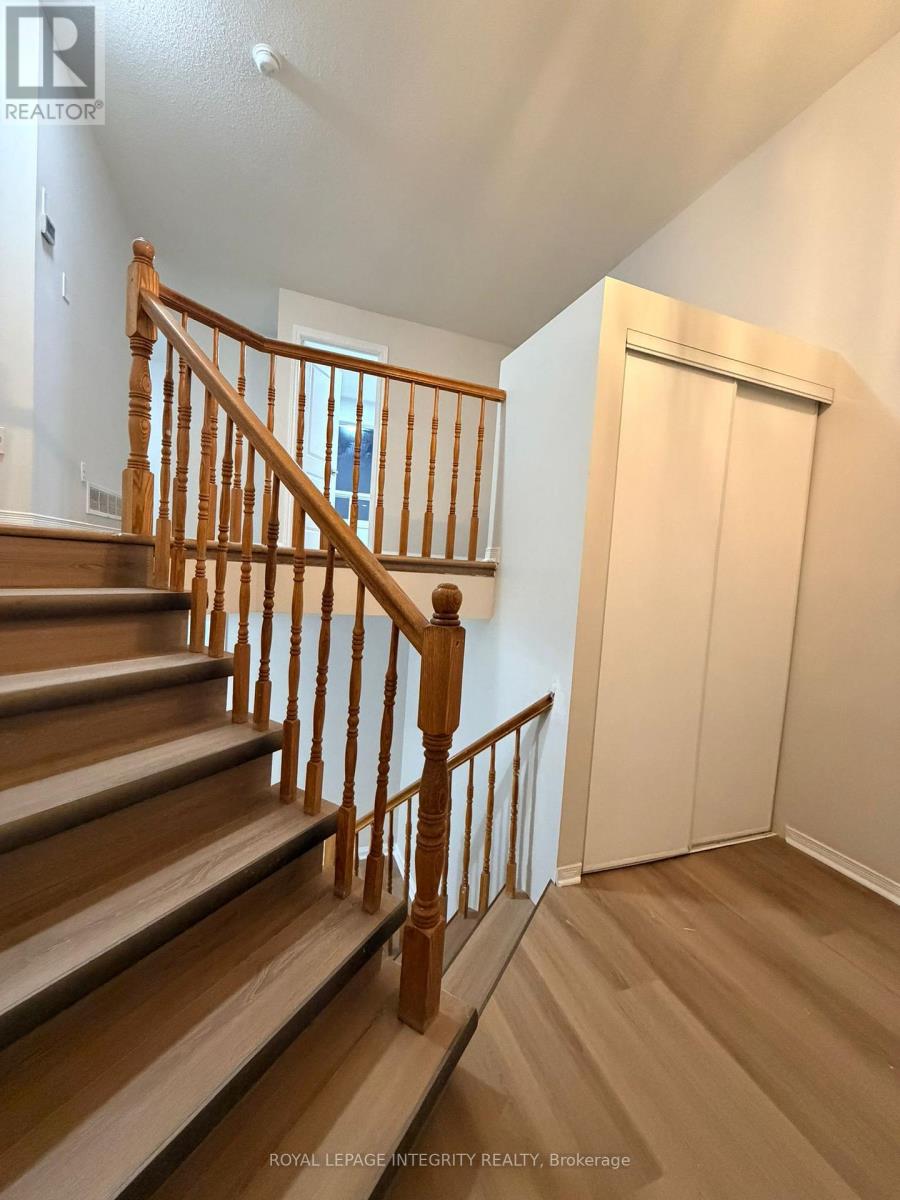 274 Sandhill Road, Ottawa, Ontario  K2K 2V7 - Photo 9 - X12864162