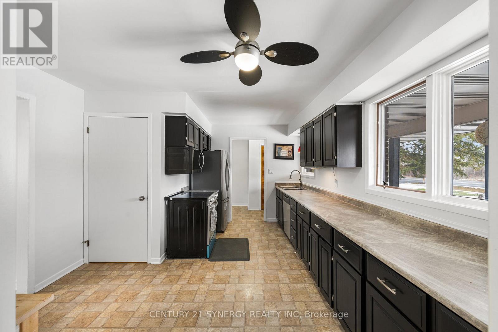 15658 County 43 Road, North Stormont, Ontario  K0C 1K0 - Photo 6 - X12864208