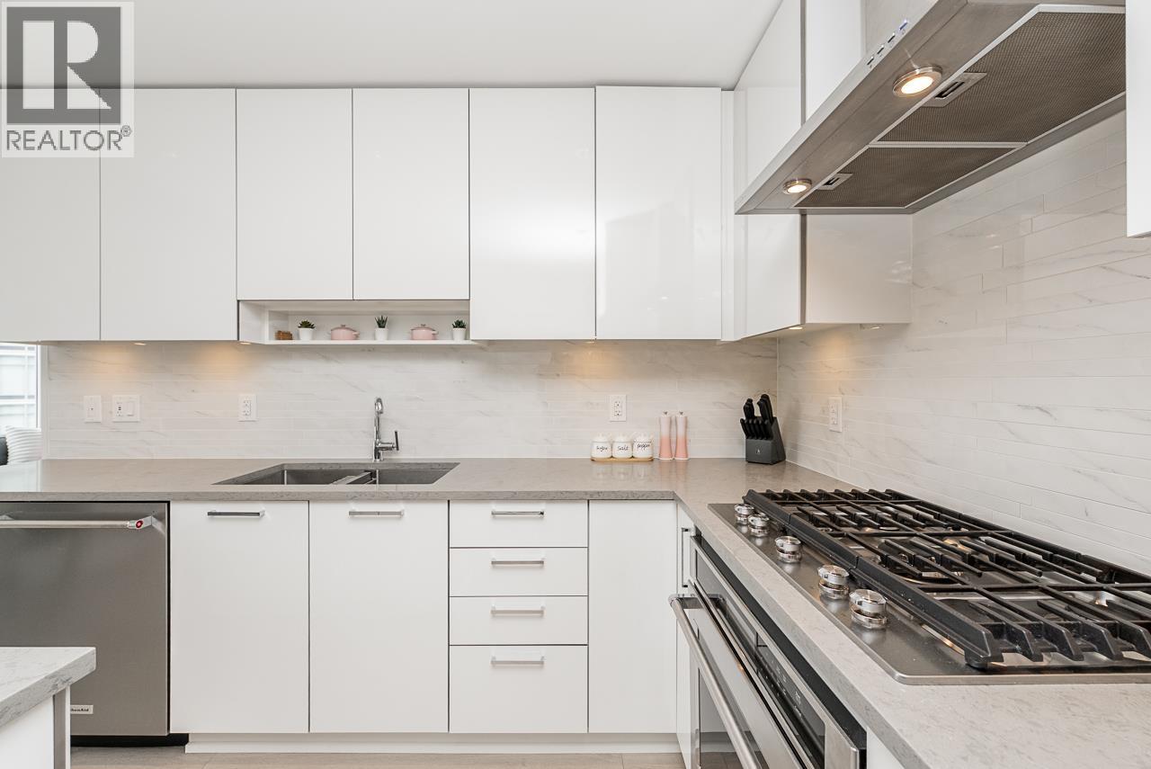 2302 1788 Gilmore Avenue, Burnaby, British Columbia  V5C 0L5 - Photo 9 - R3094591