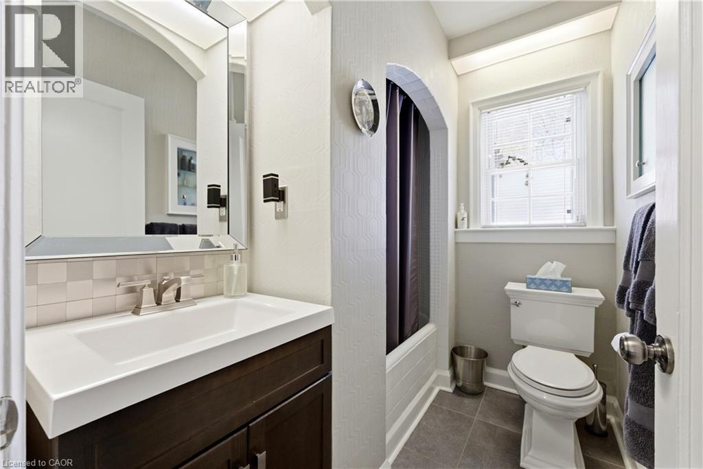 78 Stirling Avenue S, Kitchener, Ontario  N2G 3N9 - Photo 15 - 40805367