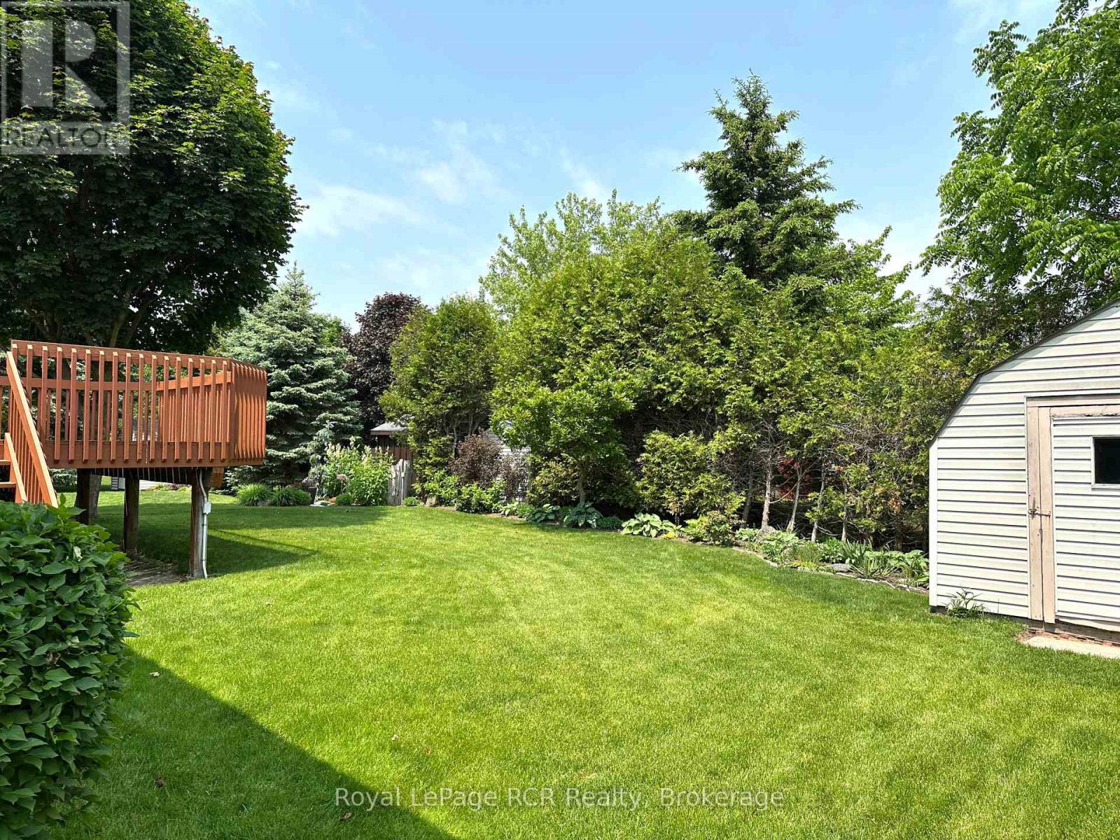 218 4th Street Crescent, Hanover, Ontario  N4N 3S2 - Photo 2 - X12467712