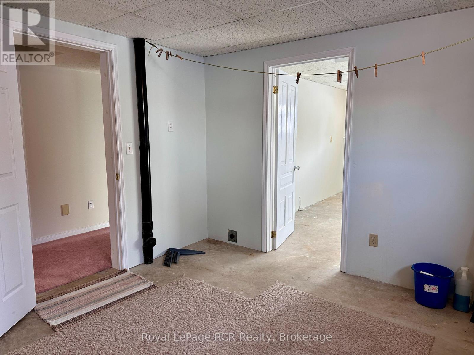 218 4th Street Crescent, Hanover, Ontario  N4N 3S2 - Photo 39 - X12467712