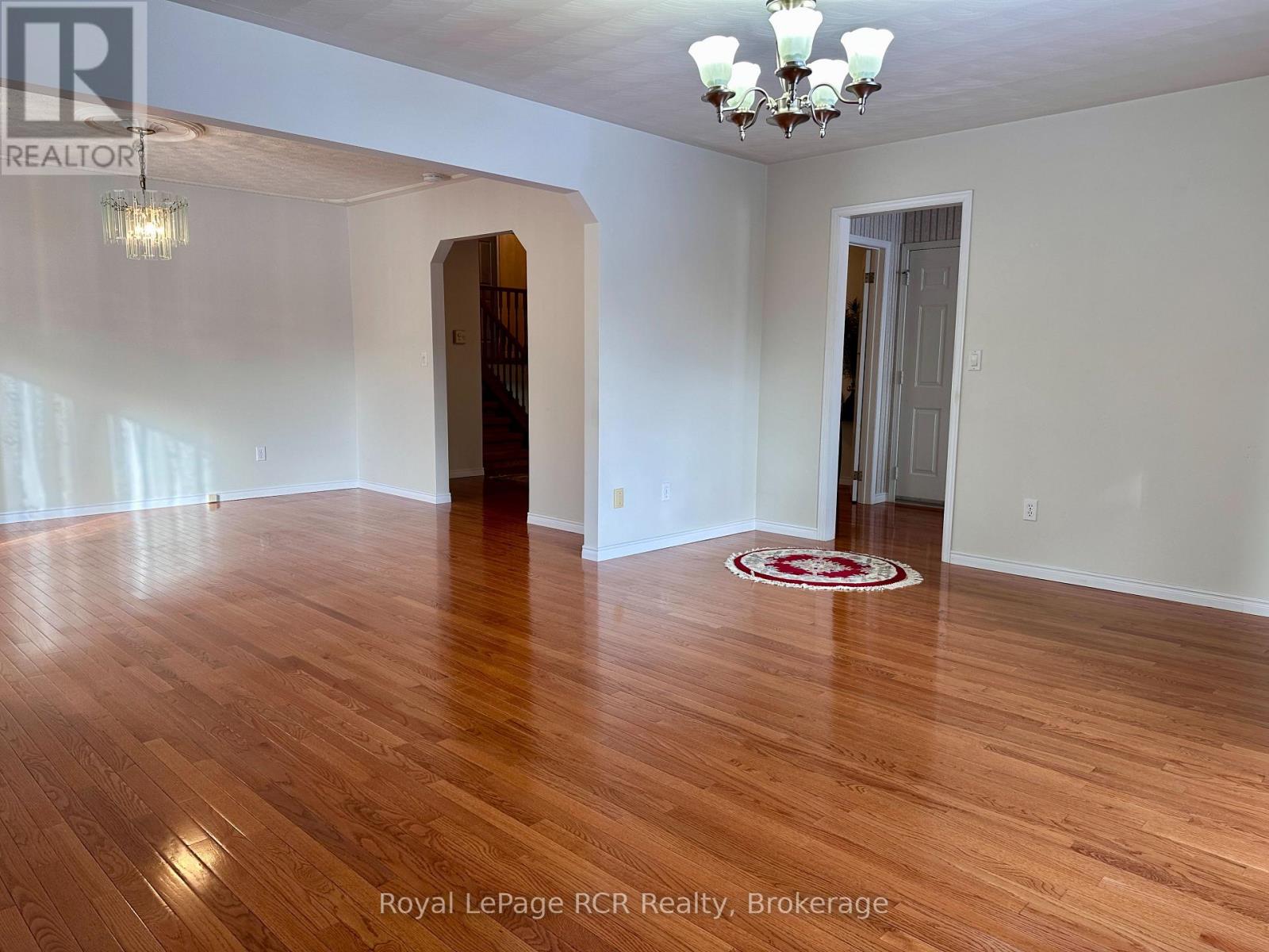 218 4th Street Crescent, Hanover, Ontario  N4N 3S2 - Photo 7 - X12467712