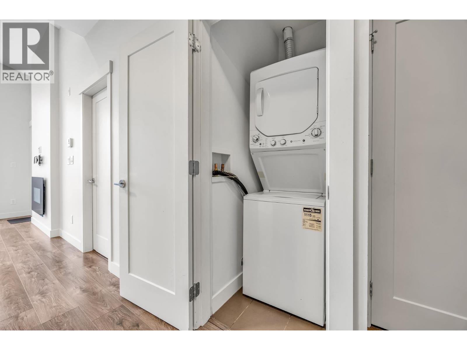 403 827 Roderick Avenue, Coquitlam, British Columbia  V3K 0E3 - Photo 10 - R3067658