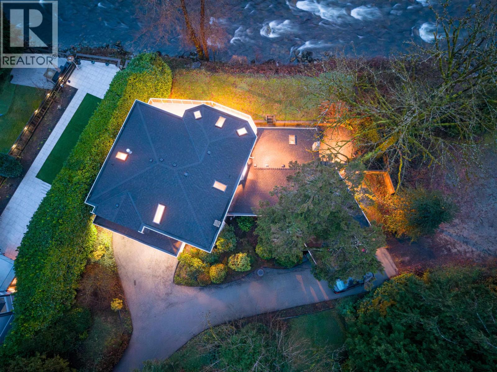 682 Seymour Boulevard, North Vancouver, British Columbia  V7J 2J6 - Photo 40 - R3086870