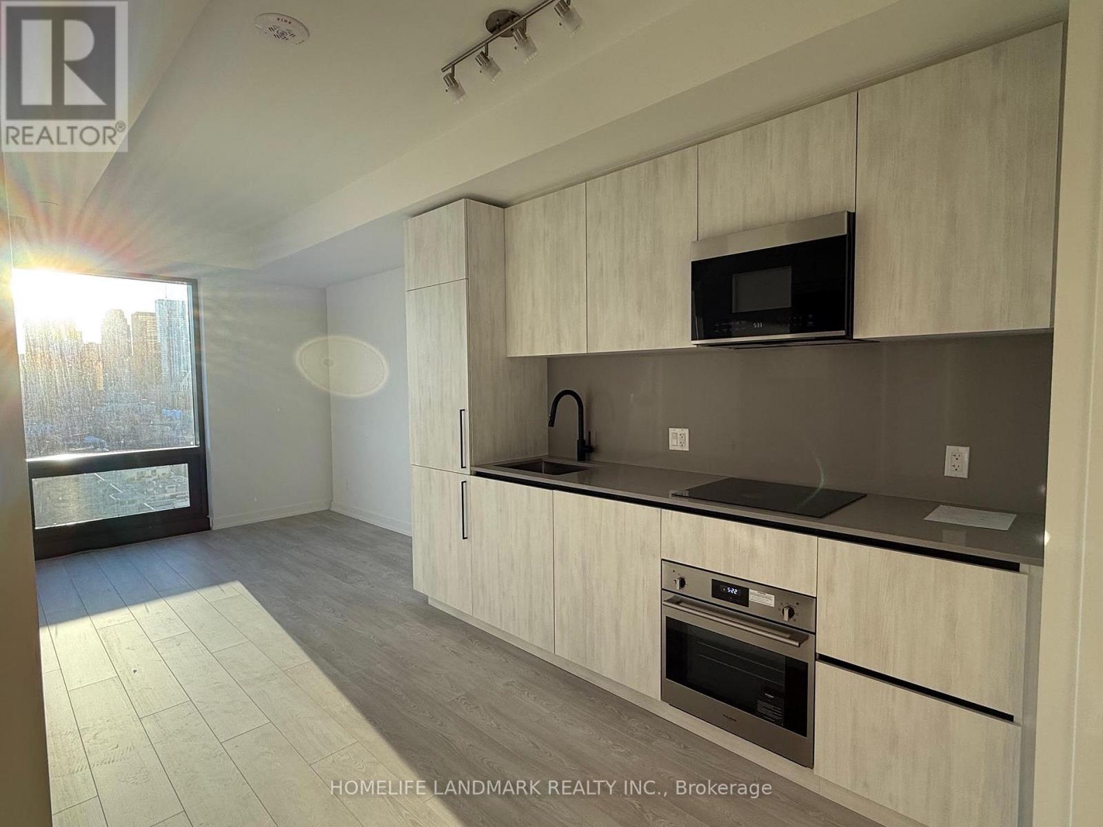 2206 - 35 PARLIAMENT STREET, Toronto, Ontario