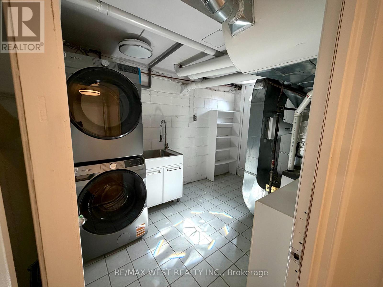 416 The Kingsway, Toronto, Ontario  M9A 3V9 - Photo 42 - W12858548