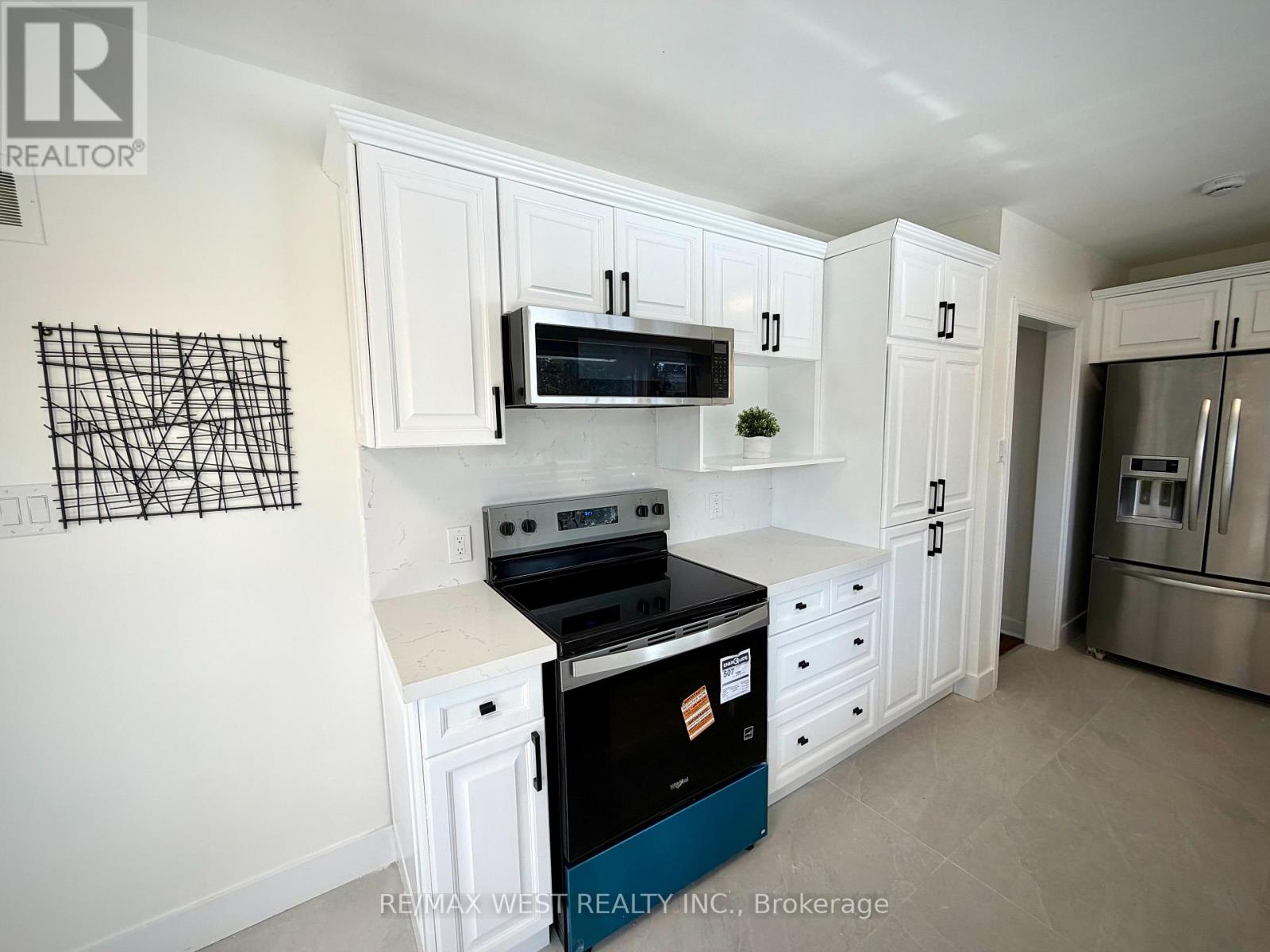 416 The Kingsway, Toronto, Ontario  M9A 3V9 - Photo 20 - W12858548