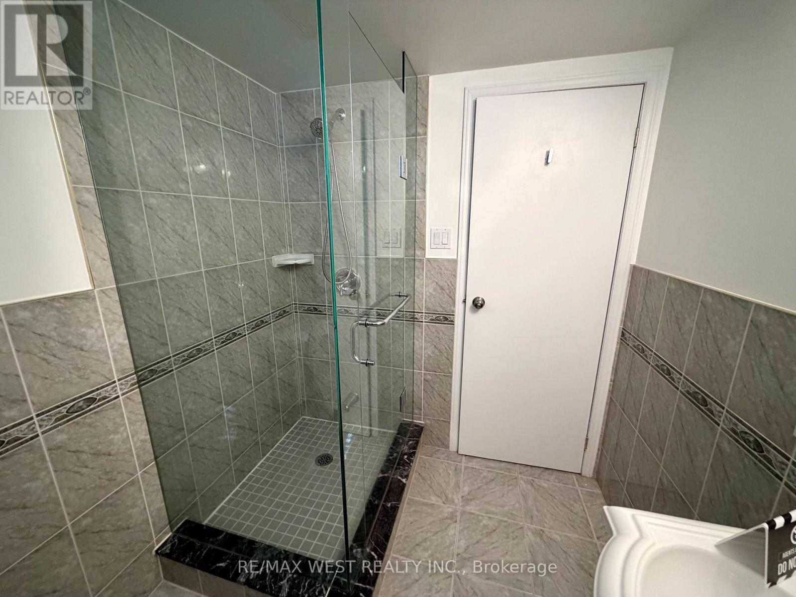 416 The Kingsway, Toronto, Ontario  M9A 3V9 - Photo 44 - W12858548