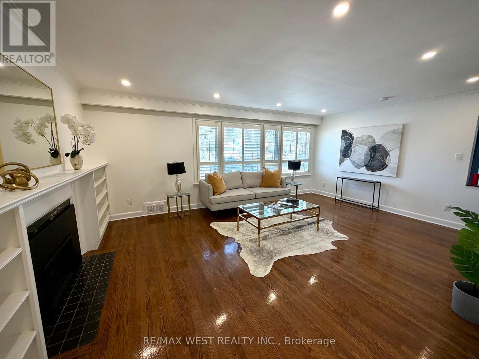 416 The Kingsway, Toronto, Ontario  M9A 3V9 - Photo 15 - W12858548