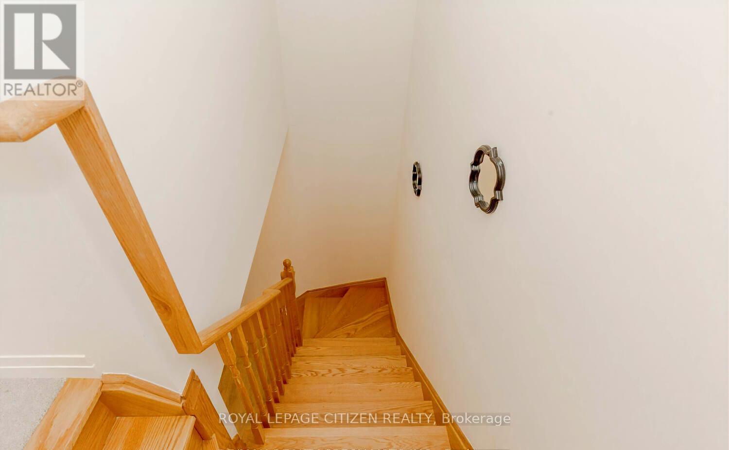 24 Esquire Way E, Whitby, Ontario  L1R 3K4 - Photo 12 - E12861054