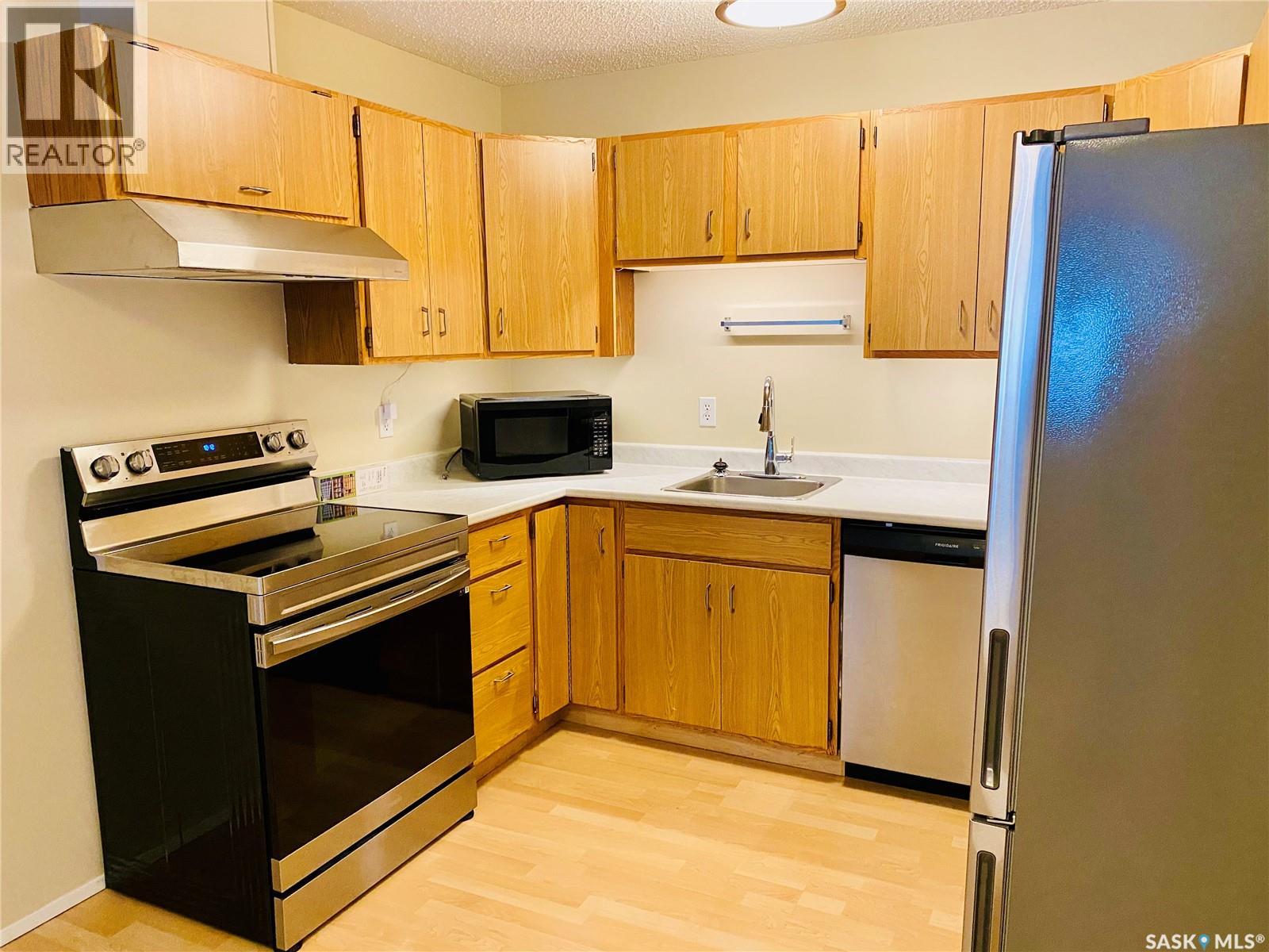 104 1006 9th Street E, Saskatoon, Saskatchewan  S7H 0N2 - Photo 3 - SK030058