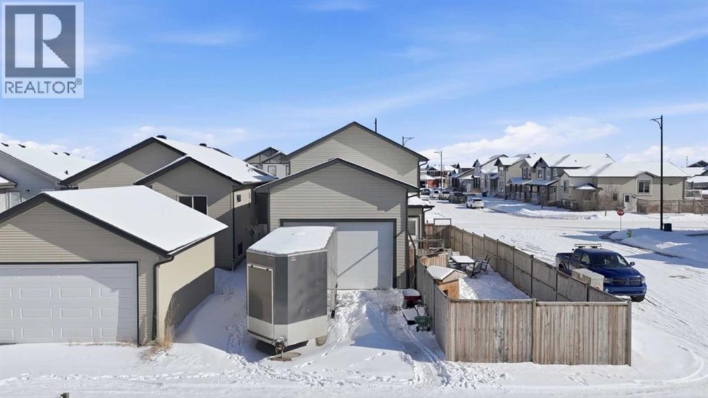 102 Hinshaw Drive, Sylvan Lake, Alberta  T4S 0N3 - Photo 3 - A2288312