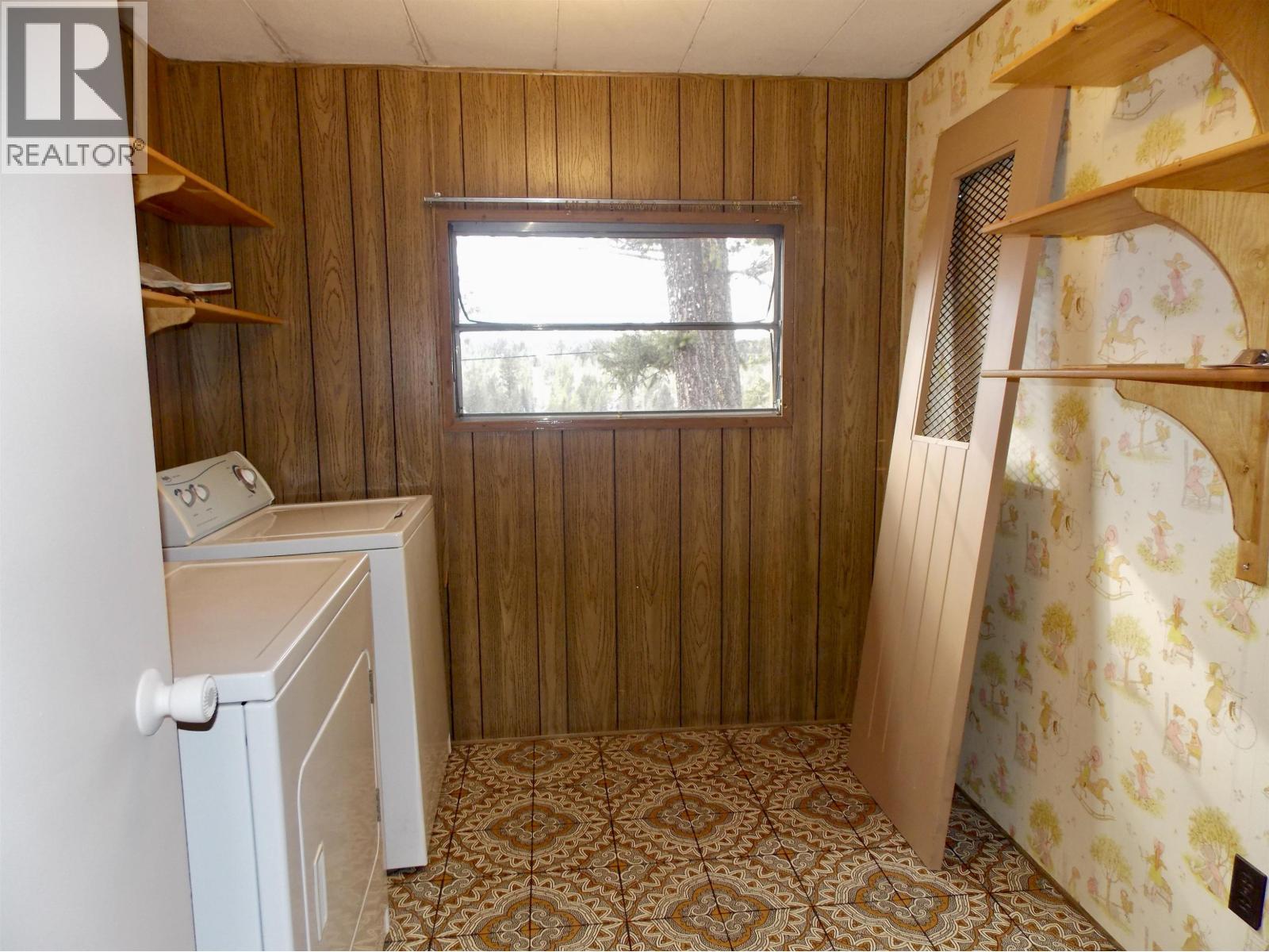 2337 Chimney Lake Road, Williams Lake, British Columbia  V2G 4W2 - Photo 12 - R3092493