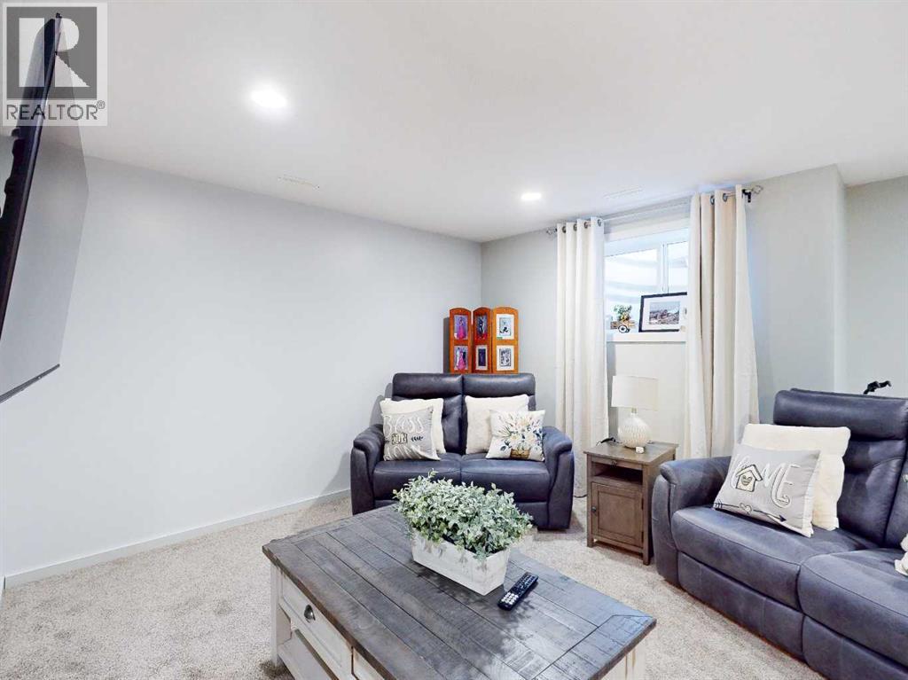 3, 402 Highlands Boulevard W, Lethbridge, Alberta  T1J 5K5 - Photo 37 - A2284633