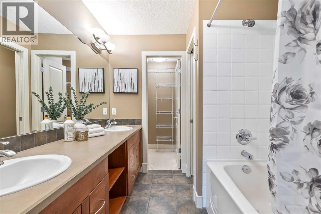 402, 10 Discovery Ridge Hill Sw, Calgary, Alberta  T3H 5X2 - Photo 10 - A2289838