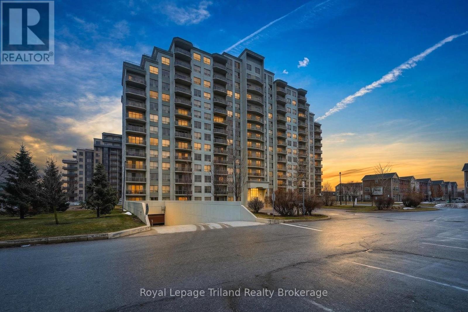 1007 - 1030 Coronation Drive, London North, Ontario  N6G 0G5 - Photo 2 - X12864262
