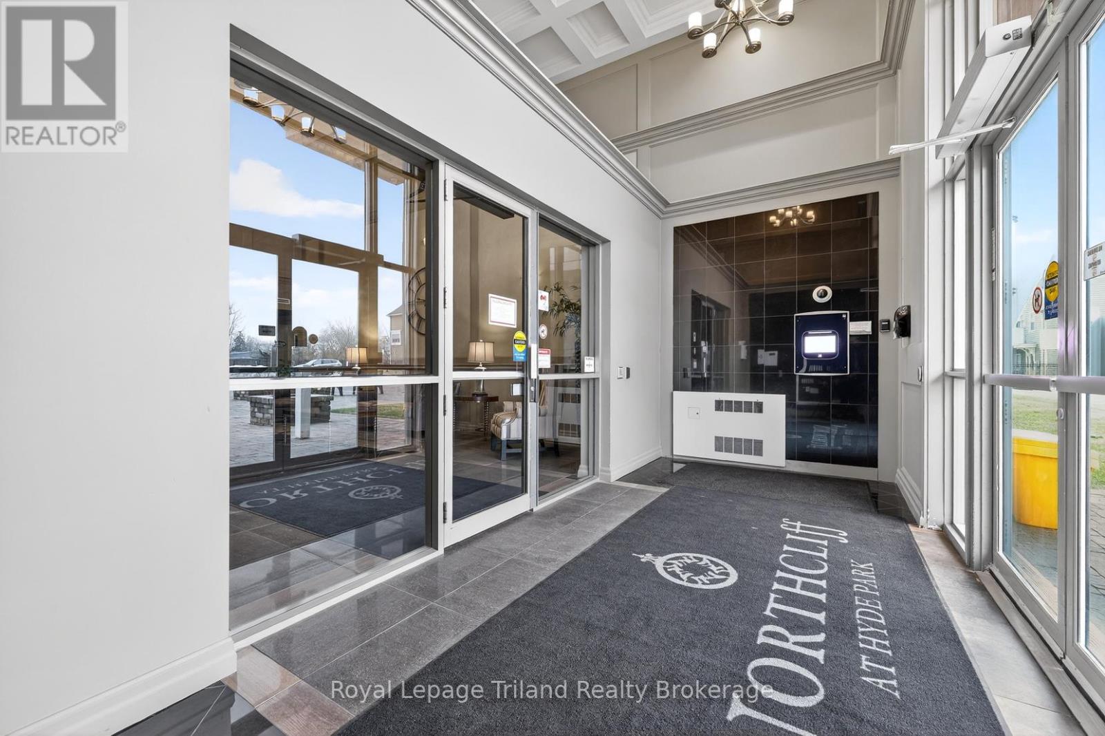 1007 - 1030 Coronation Drive, London North, Ontario  N6G 0G5 - Photo 4 - X12864262