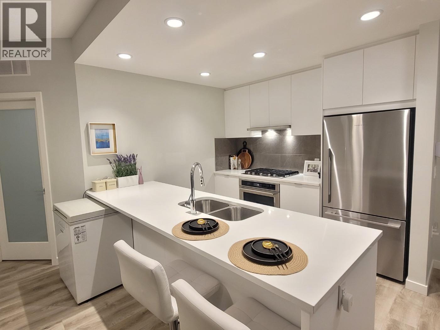 111 615 Cottonwood Avenue, Coquitlam, British Columbia  V3J 0N4 - Photo 10 - R3097690