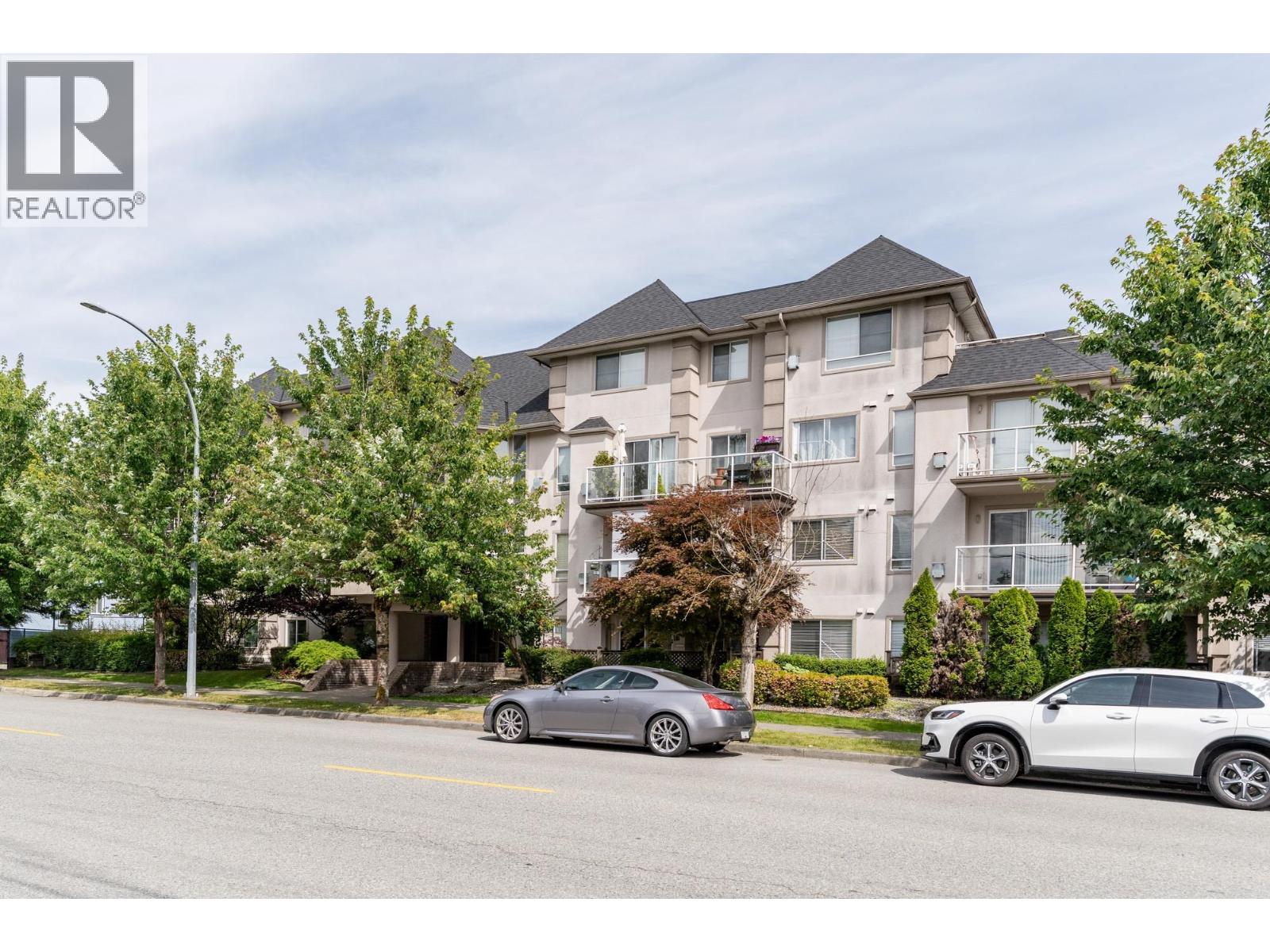 301 3128 FLINT STREET, coquitlam, British Columbia
