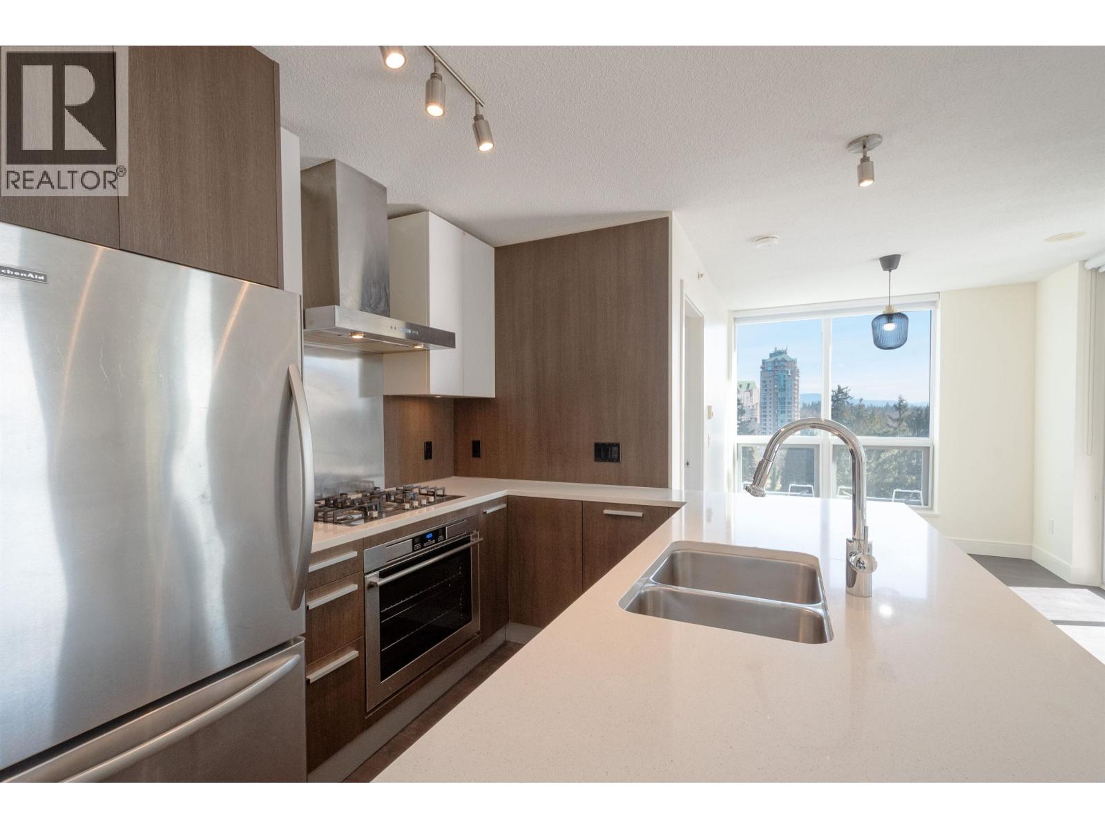 1205 3007 Glen Drive, Coquitlam, British Columbia  V3B 0L8 - Photo 11 - R3097596