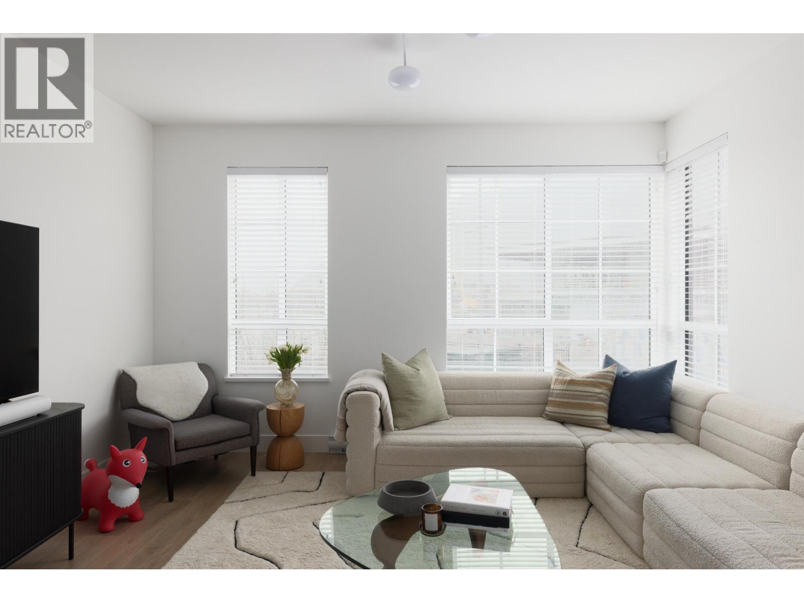 37995 Helm Way, Squamish, British Columbia  V8B 2A1 - Photo 7 - R3097849