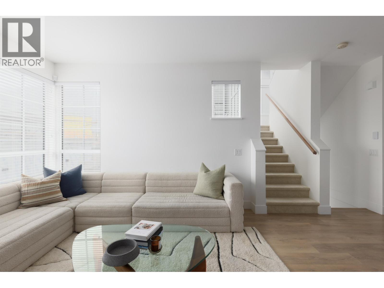 37995 Helm Way, Squamish, British Columbia  V8B 2A1 - Photo 9 - R3097849