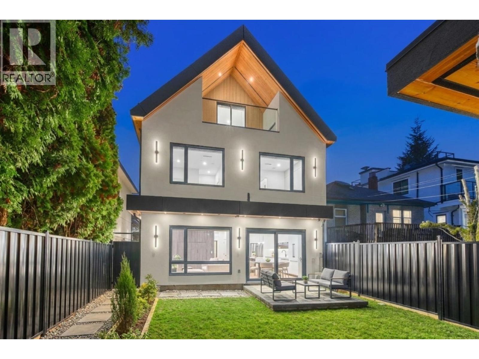 2 4549 W 11TH AVENUE, vancouver, British Columbia