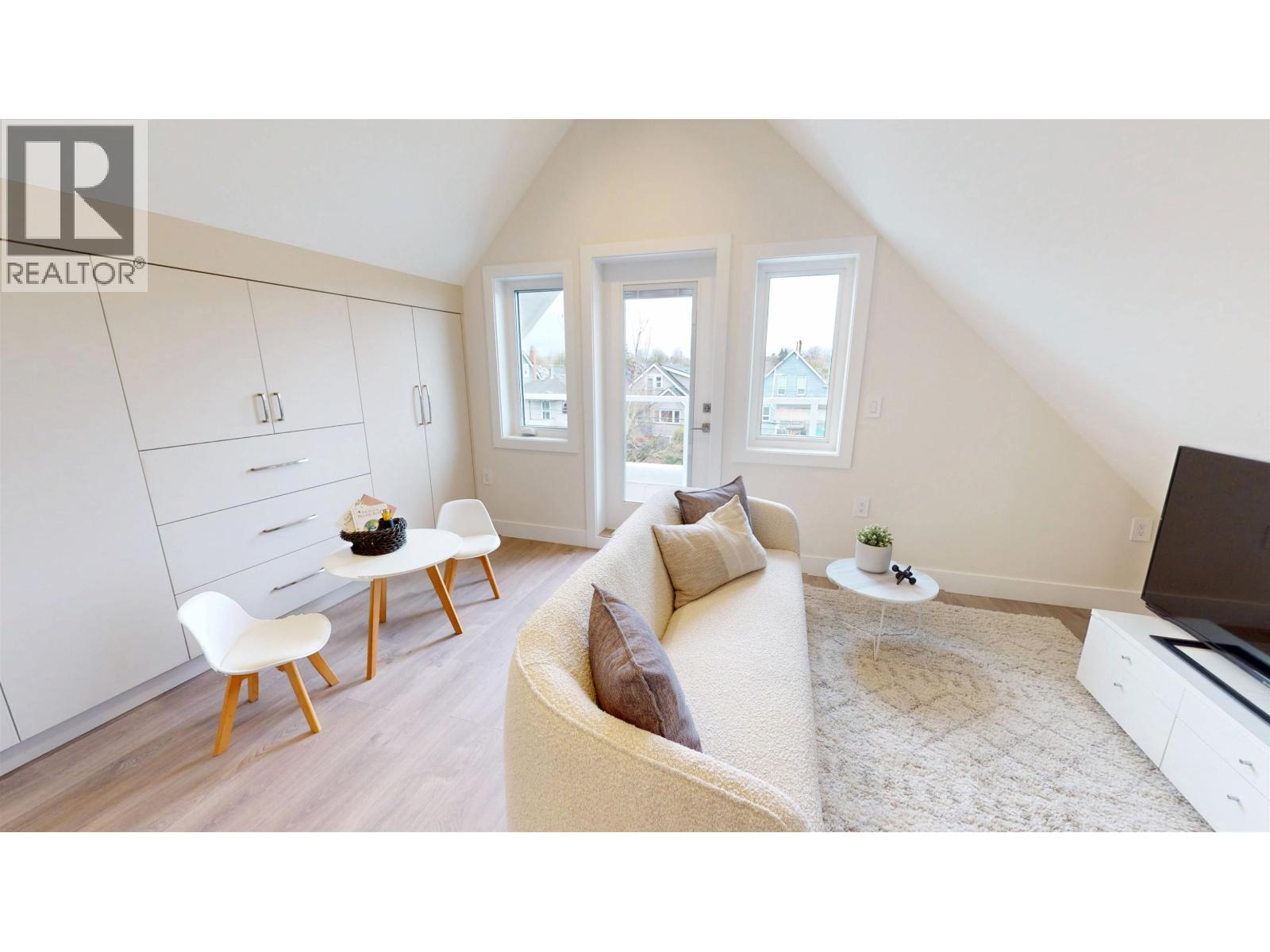 2 2528 Turner Street, Vancouver, British Columbia  V5K 2E8 - Photo 13 - R3097874