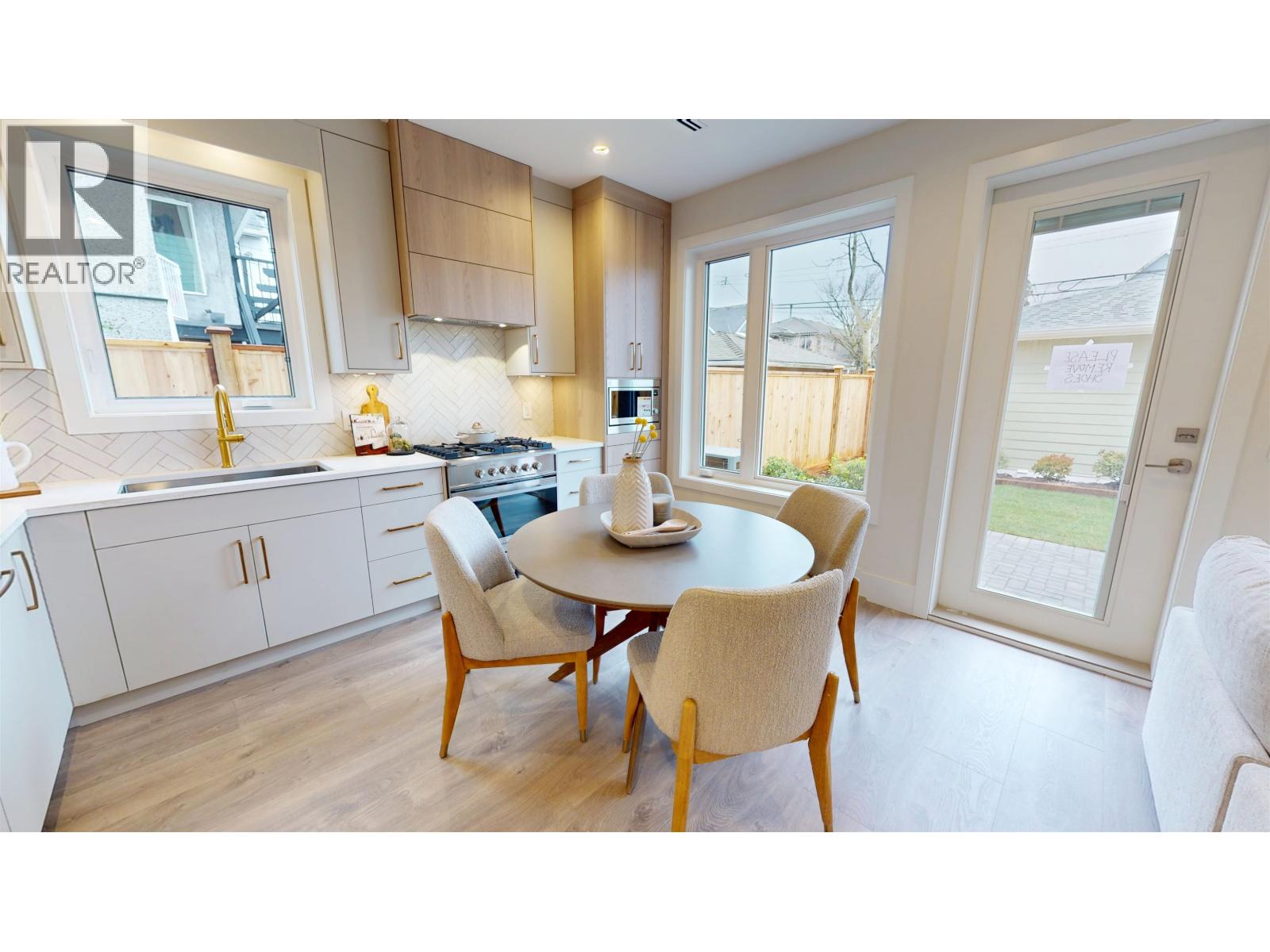 2 2528 Turner Street, Vancouver, British Columbia  V5K 2E8 - Photo 4 - R3097874