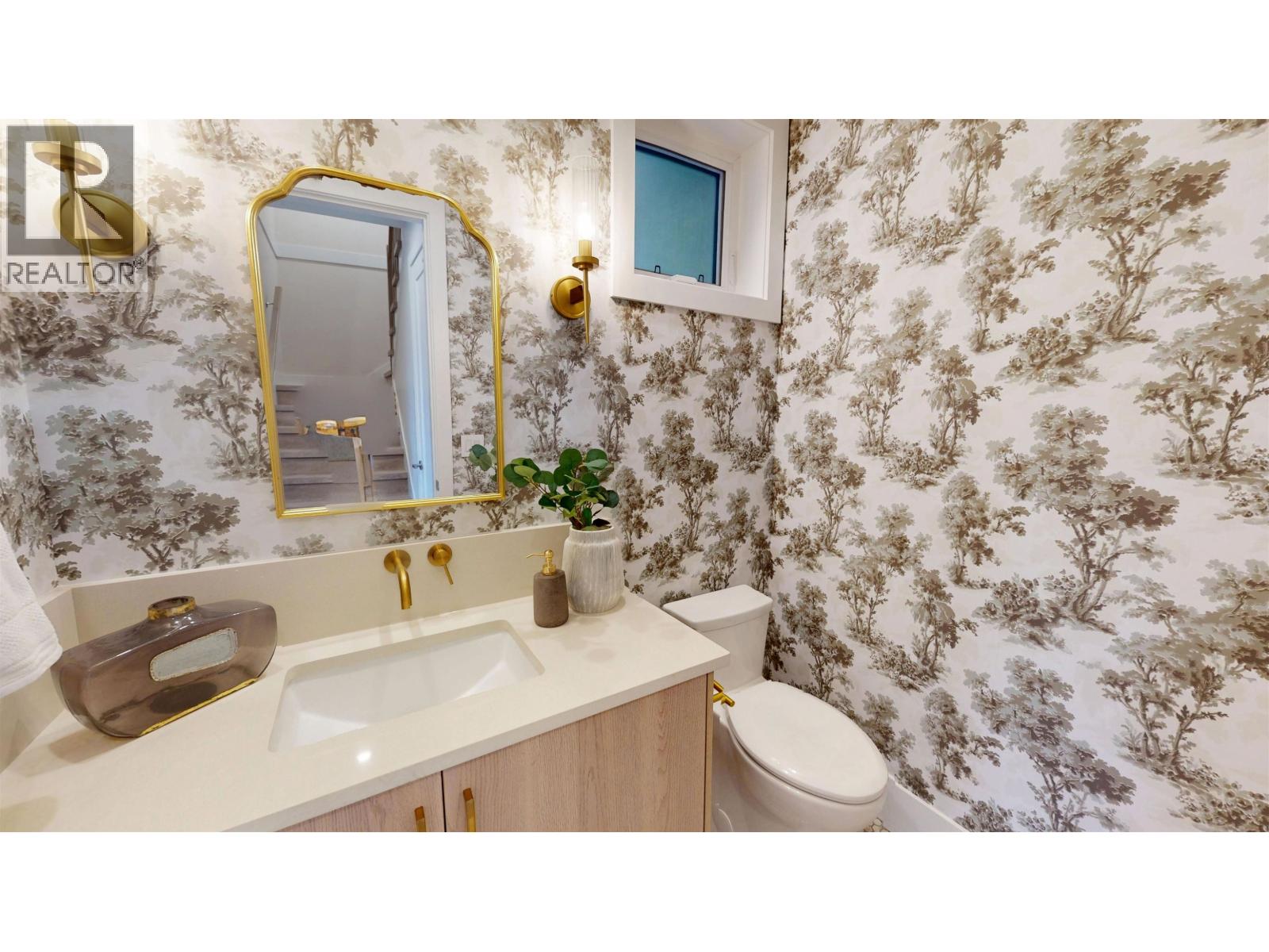 2 2528 Turner Street, Vancouver, British Columbia  V5K 2E8 - Photo 7 - R3097874