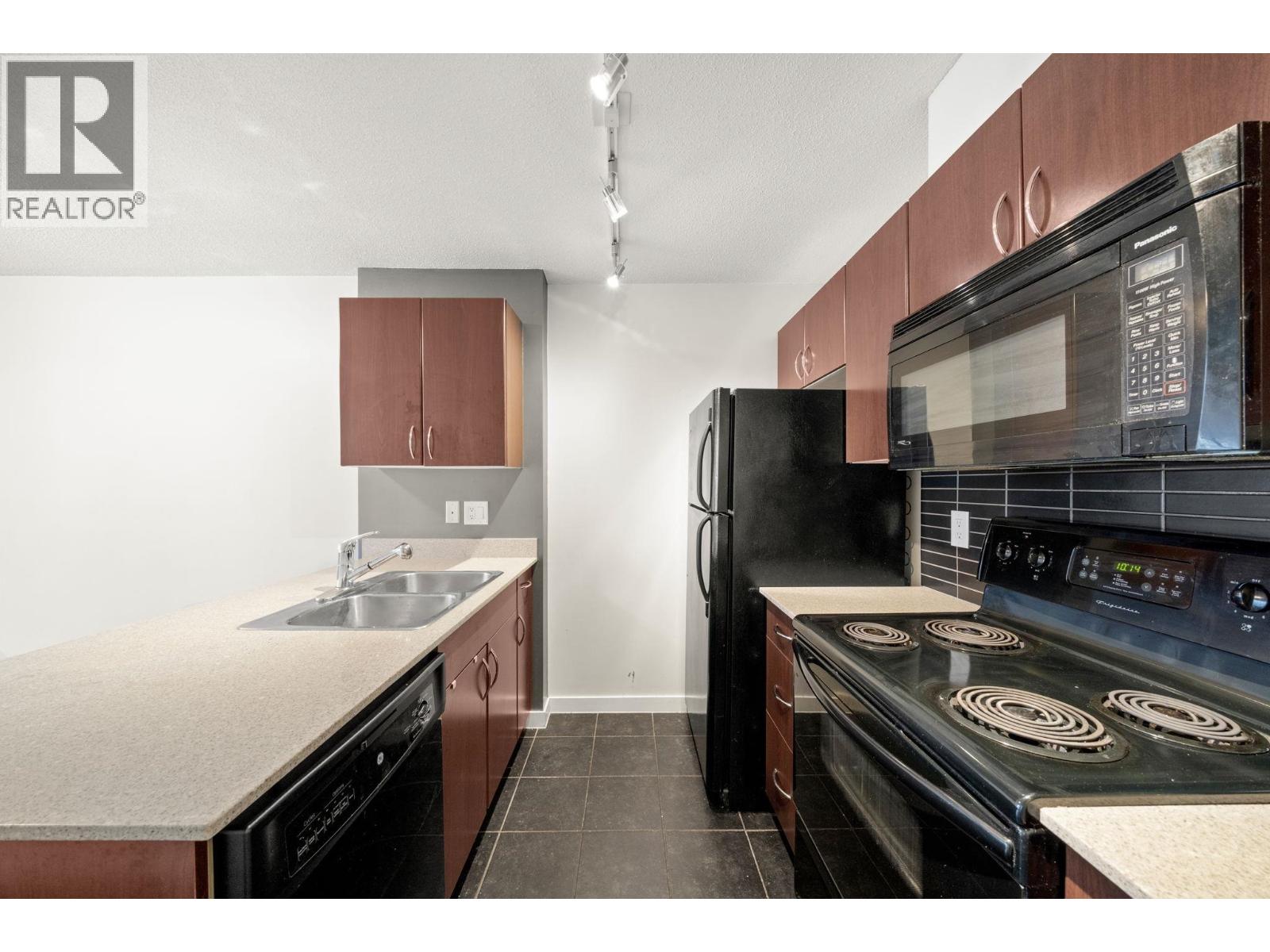 1615 938 Smithe Street, Vancouver, British Columbia  V6Z 3H8 - Photo 3 - R3097909