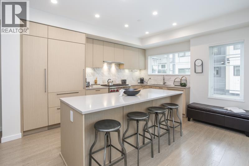 56 19451 Sutton Avenue, Pitt Meadows, British Columbia  V3Y 0G6 - Photo 3 - R3097918