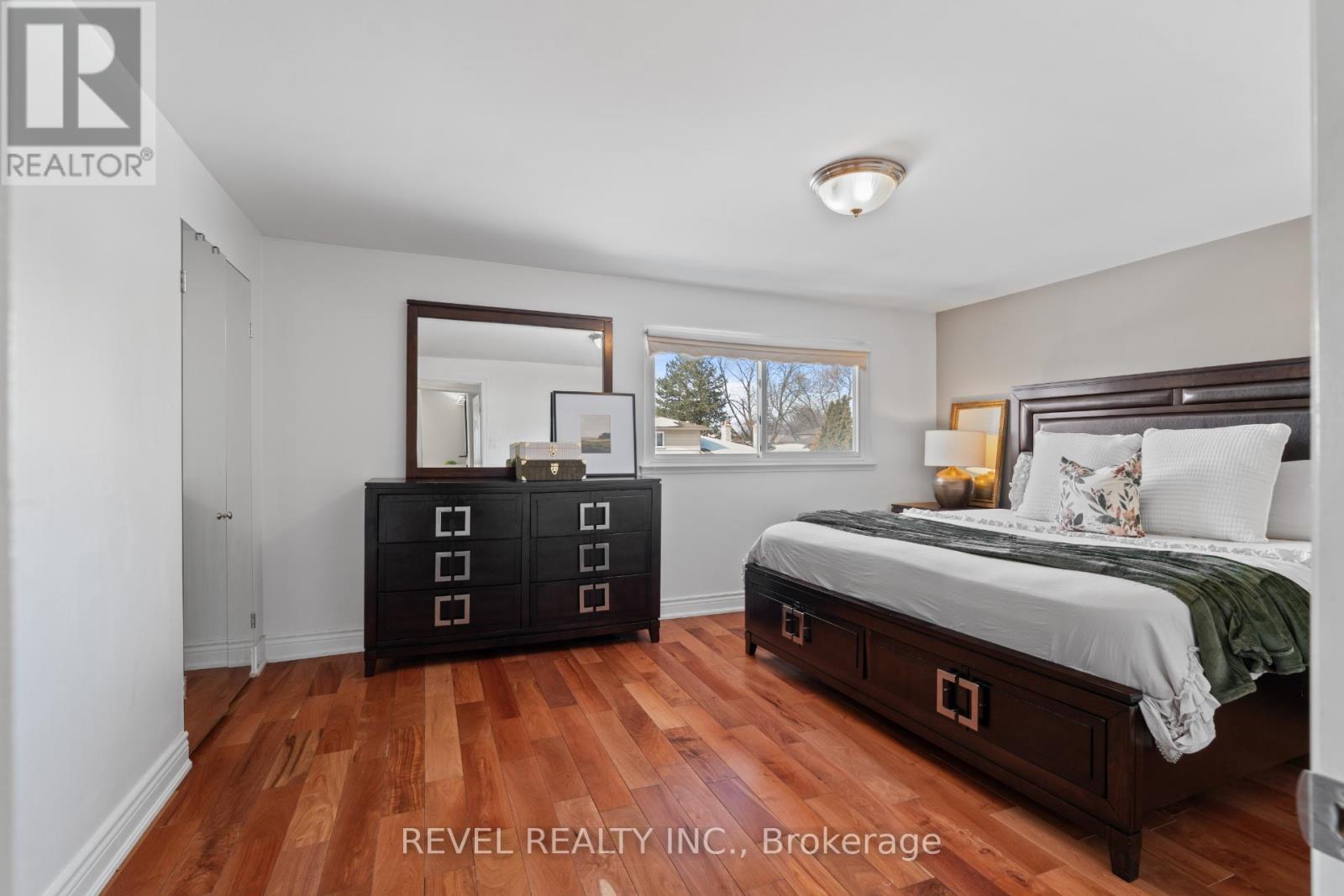 37 Ferndale Crescent, Brampton, Ontario  L6W 1G1 - Photo 10 - W12822852