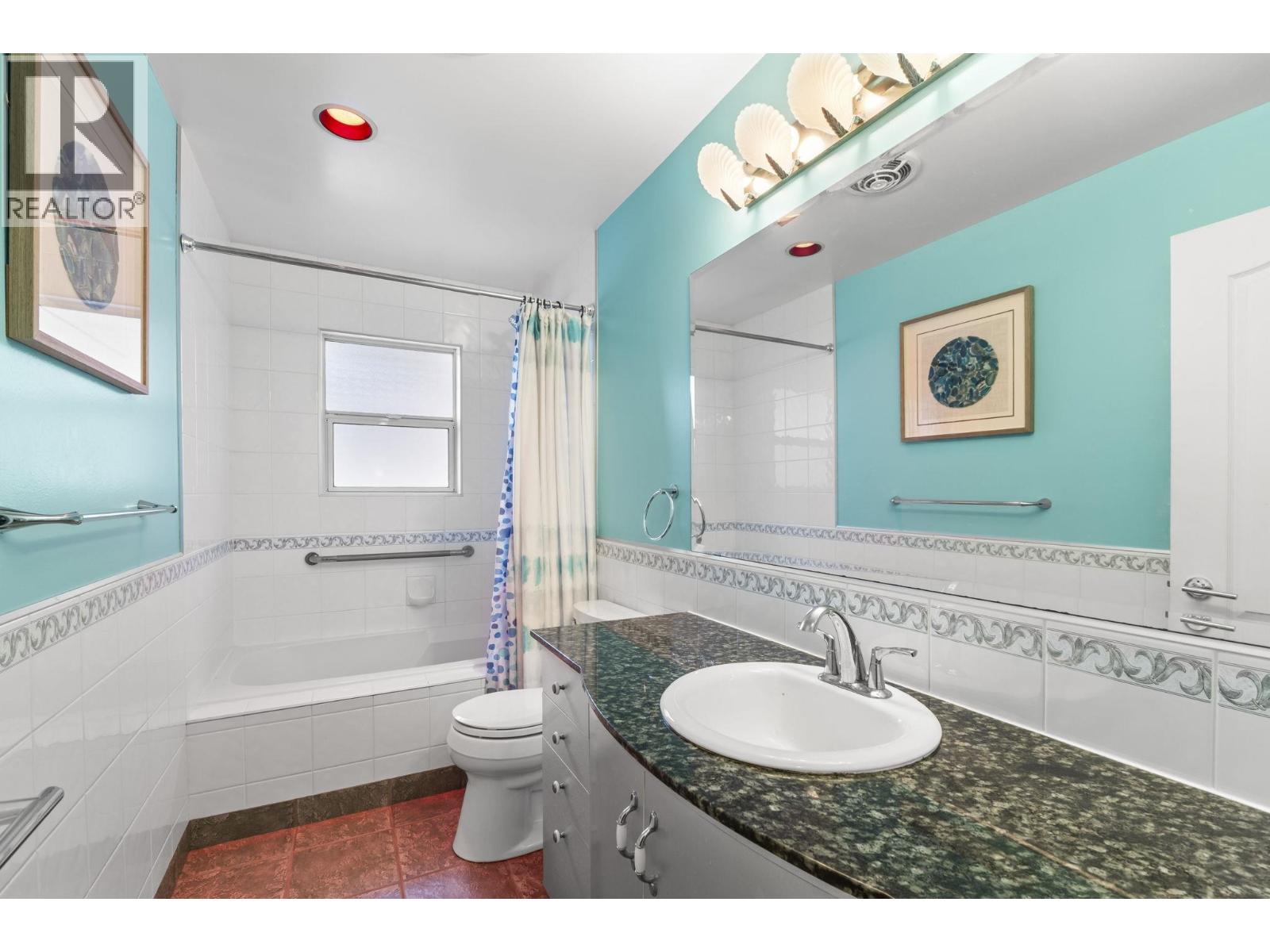 317 Gloucester Court, Coquitlam, British Columbia  V3K 5S6 - Photo 22 - R3097866