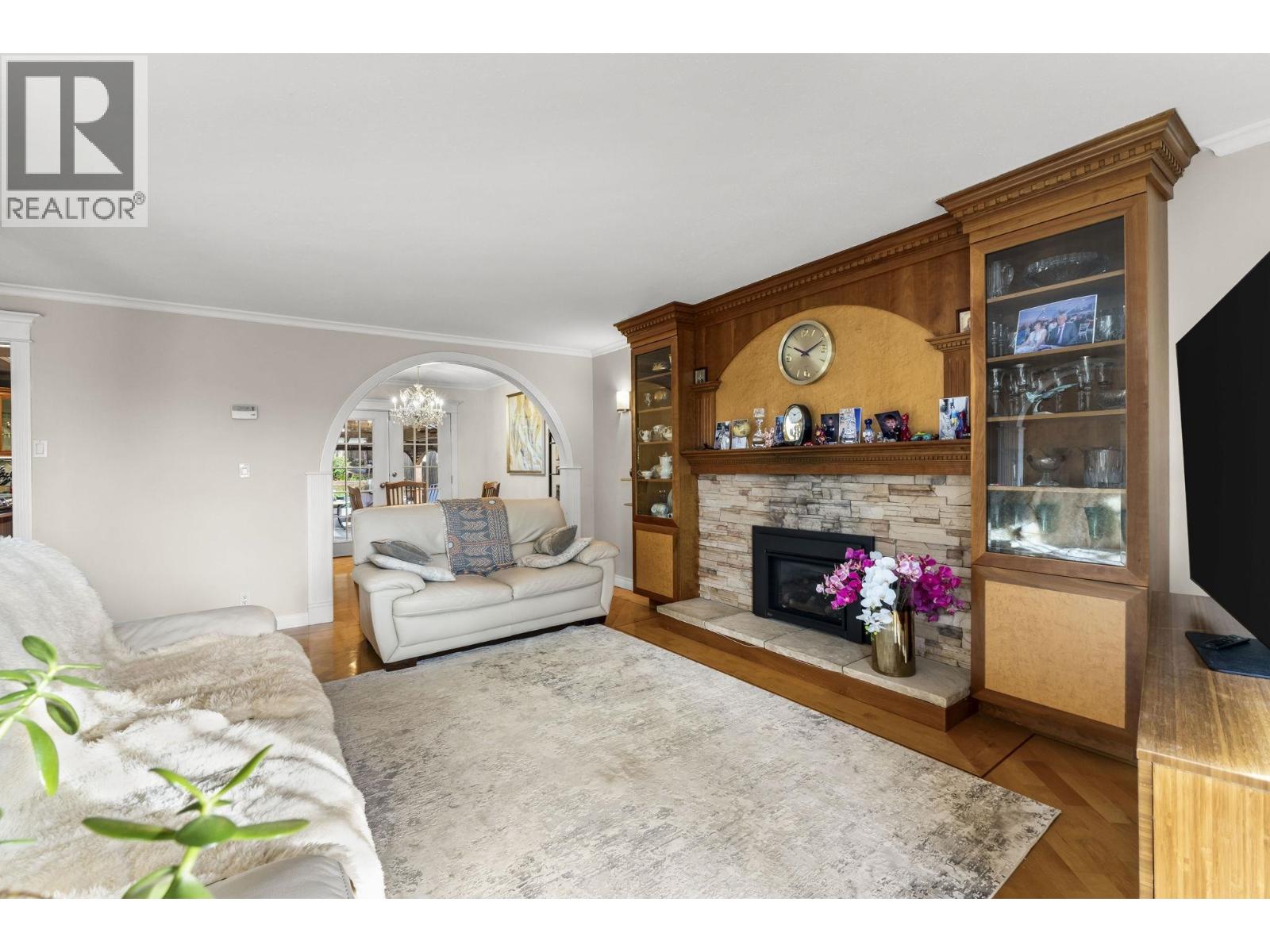 317 Gloucester Court, Coquitlam, British Columbia  V3K 5S6 - Photo 6 - R3097866