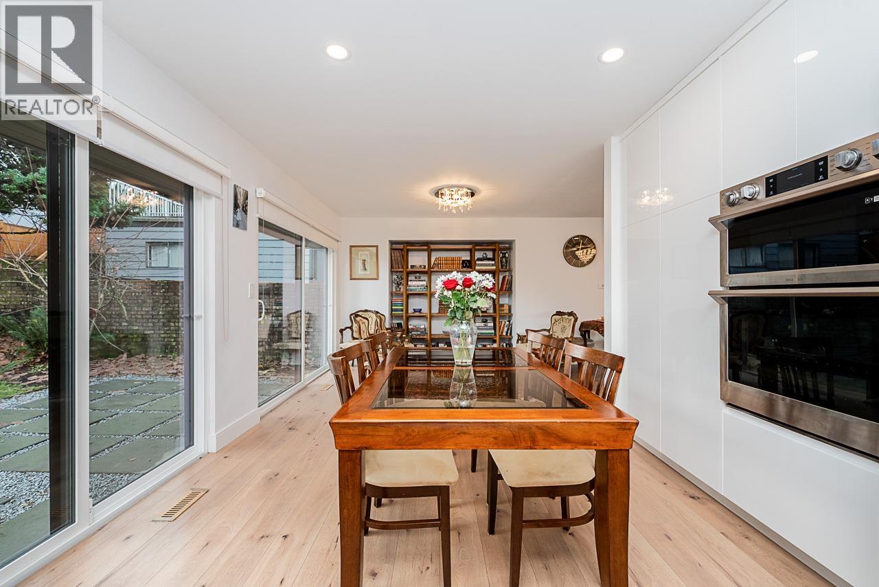 9150 Wilberforce Street, Burnaby, British Columbia  V3N 4C6 - Photo 14 - R3097898