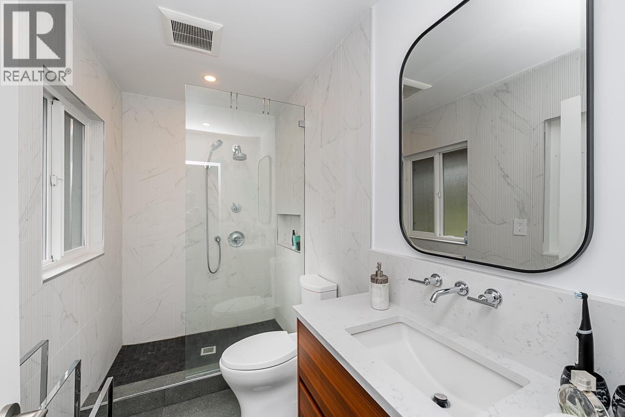 9150 Wilberforce Street, Burnaby, British Columbia  V3N 4C6 - Photo 25 - R3097898