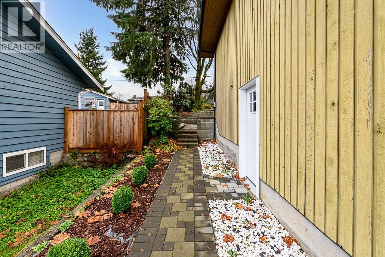 9150 Wilberforce Street, Burnaby, British Columbia  V3N 4C6 - Photo 32 - R3097898