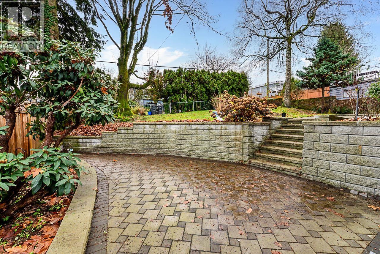 9150 Wilberforce Street, Burnaby, British Columbia  V3N 4C6 - Photo 33 - R3097898