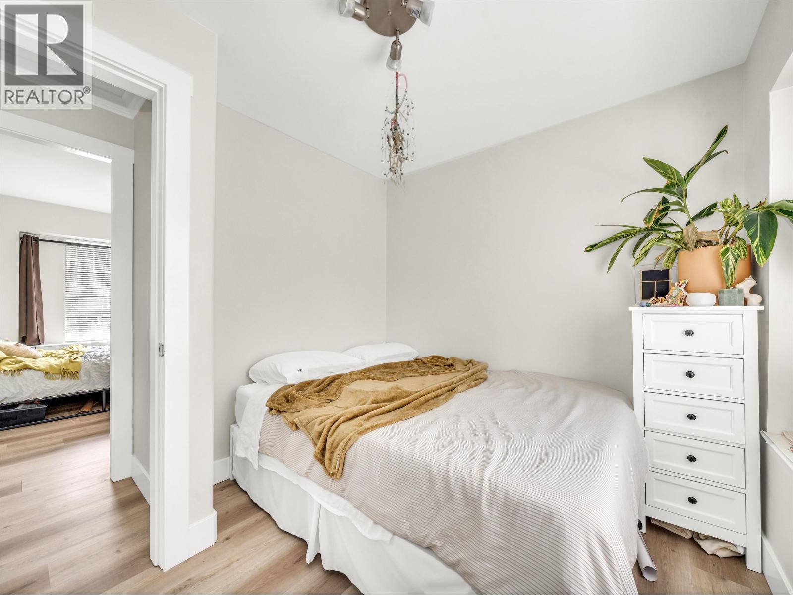 1089 E King Edward Avenue, Vancouver, British Columbia  V5V 2E8 - Photo 12 - R3097914