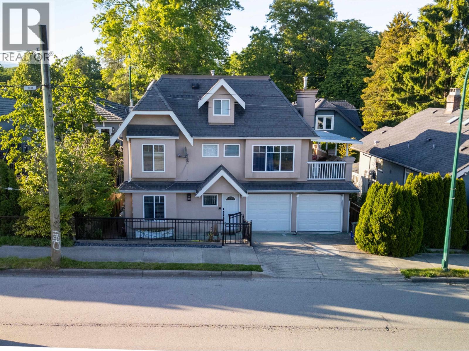 1089 E King Edward Avenue, Vancouver, British Columbia  V5V 2E8 - Photo 2 - R3097914