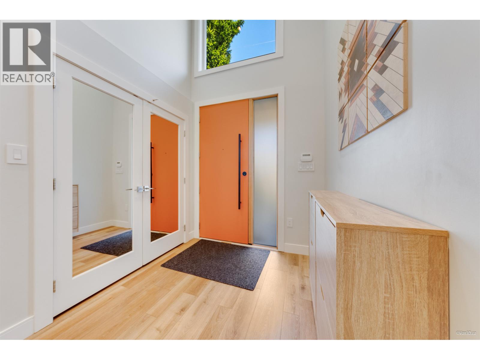 8008 13th Avenue, Burnaby, British Columbia  V3N 2G2 - Photo 5 - R3094643