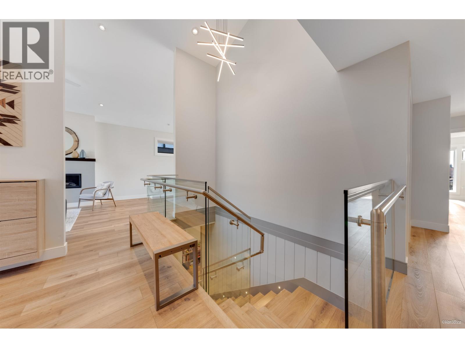 8008 13th Avenue, Burnaby, British Columbia  V3N 2G2 - Photo 6 - R3094643